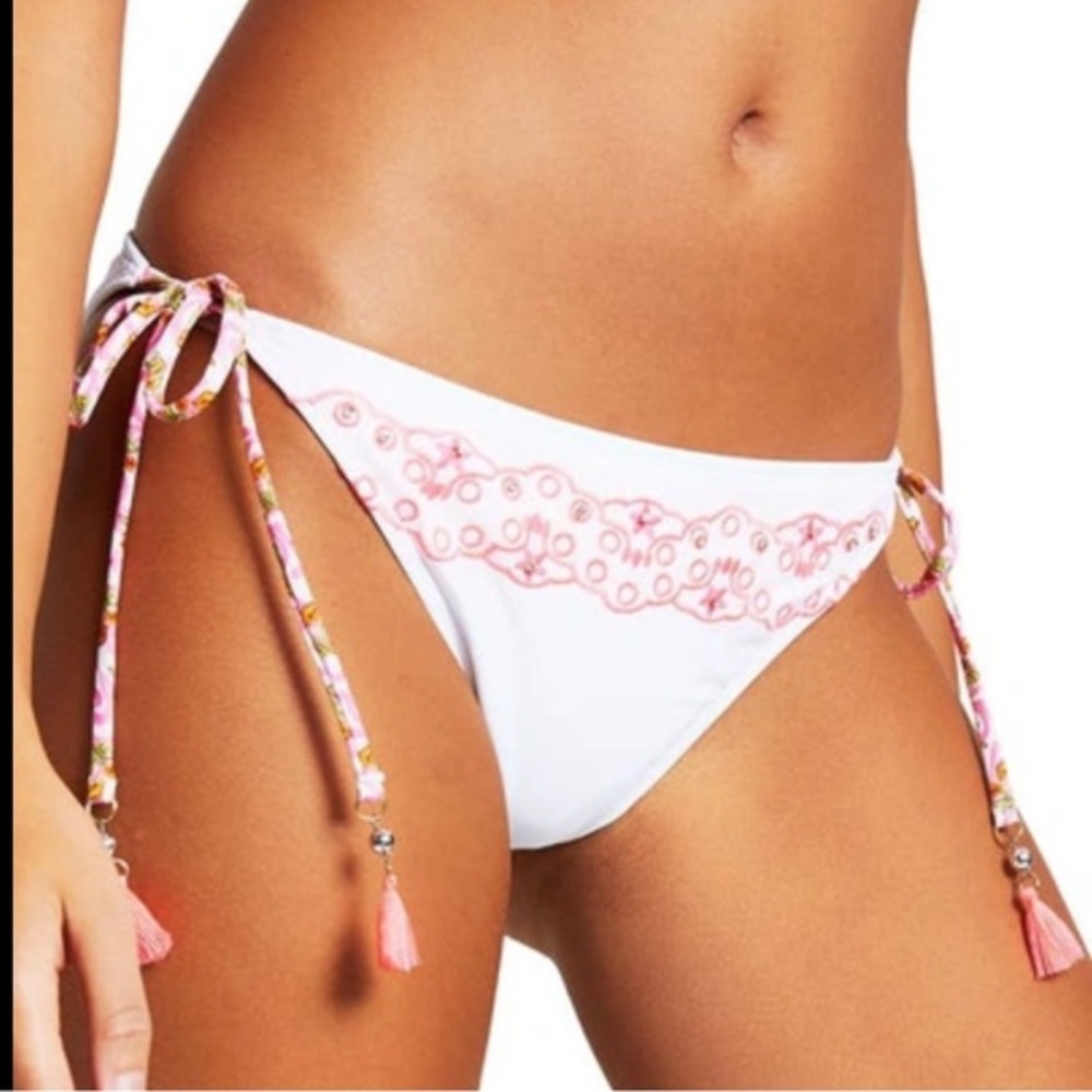 RIVER ISLAND WHITE CORAL EMBROIDERED TIE TASSEL BIKINI BOTTOM 12